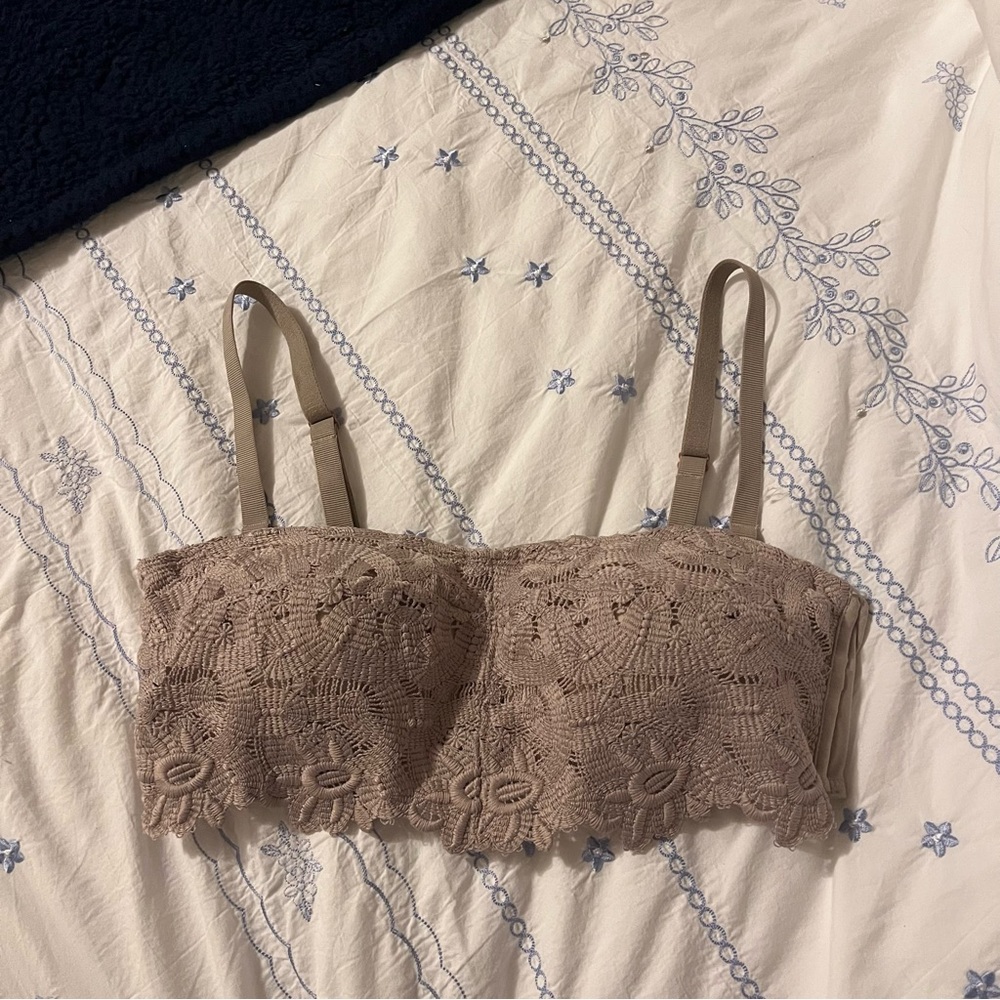 Aerie Lace Bandeau Bralette in Taupe like new